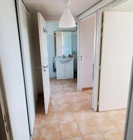 Les Arts 2 Apartment